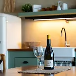 Ammoo Apartment